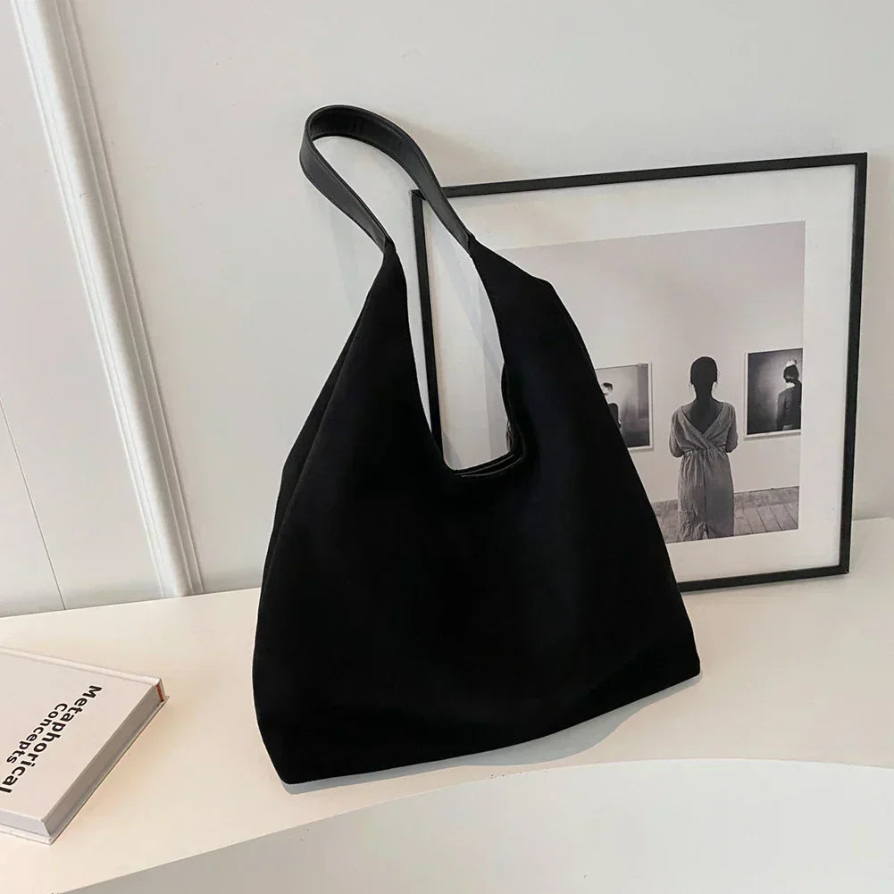 Savana - Minimalist Chic Tote Bag