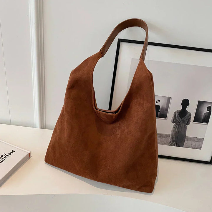 Savana - Minimalist Chic Tote Bag