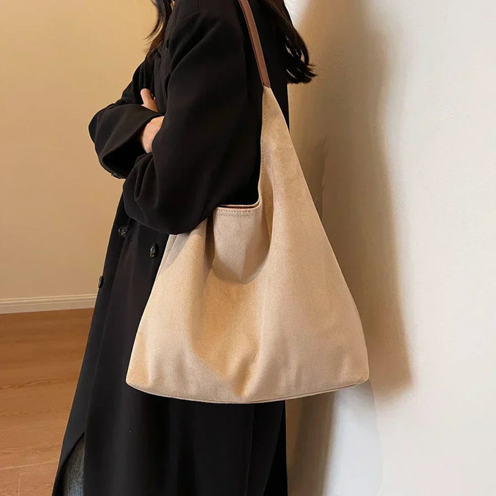 Savana - Minimalist Chic Tote Bag